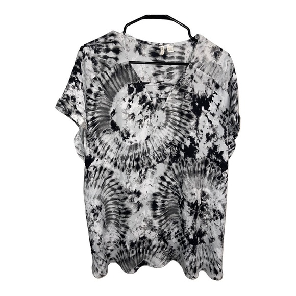 𝅺cato BLACK/WHITE TIE DYE DESIGN TOP SIZE 18/20W - Picture 1 of 3